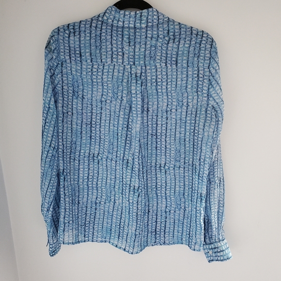 Liz Claiborne Women's Sheer Button Down Shirt, M - Picture 2 of 6